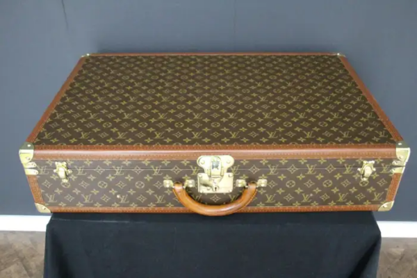 Valise Louis Vuitton du 20ème siècle