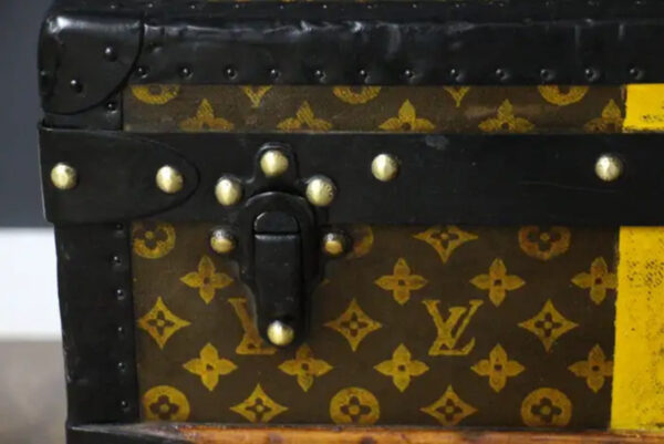 malle Vuitton cabine