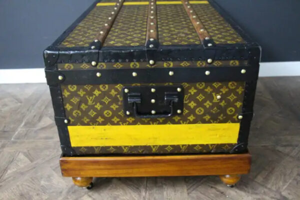 malle Vuitton cabine