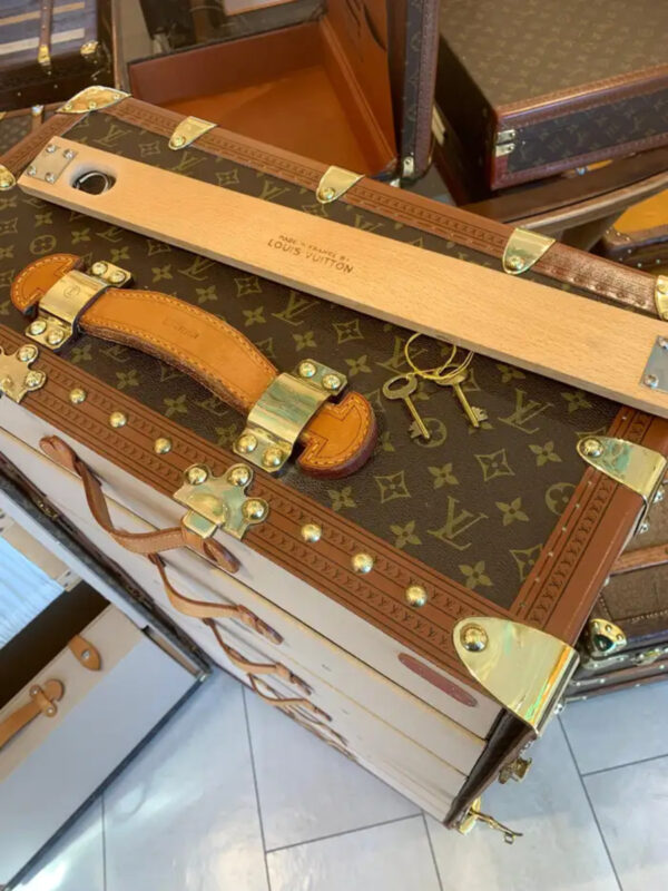 Malle wardrobe Louis Vuitton