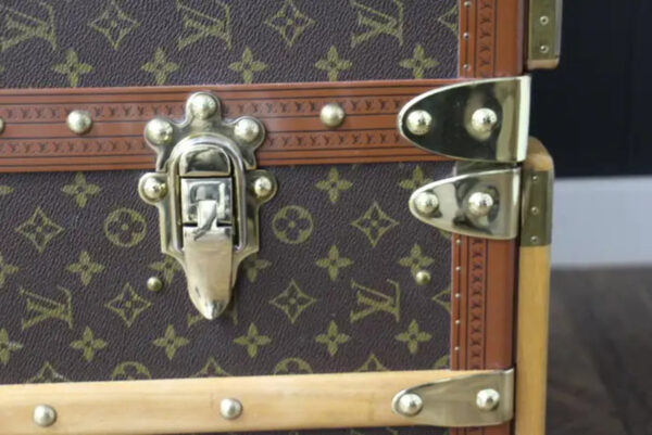 Malle wardrobe Louis Vuitton