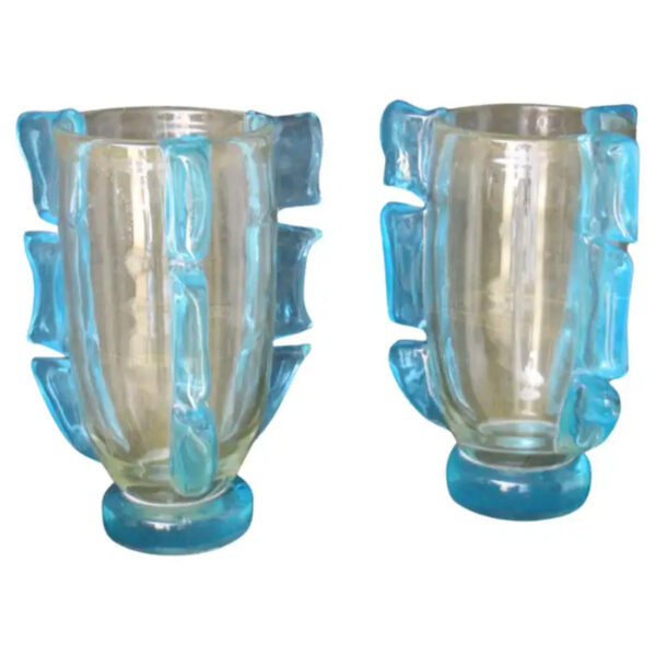 vases en verre bleu turquoise