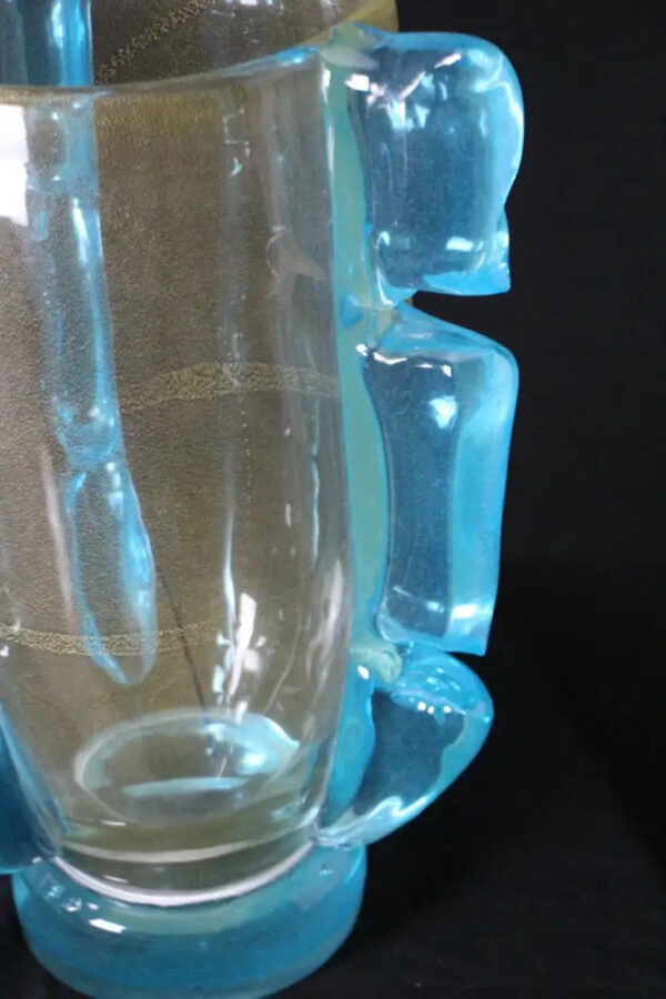 vases en verre bleu turquoise