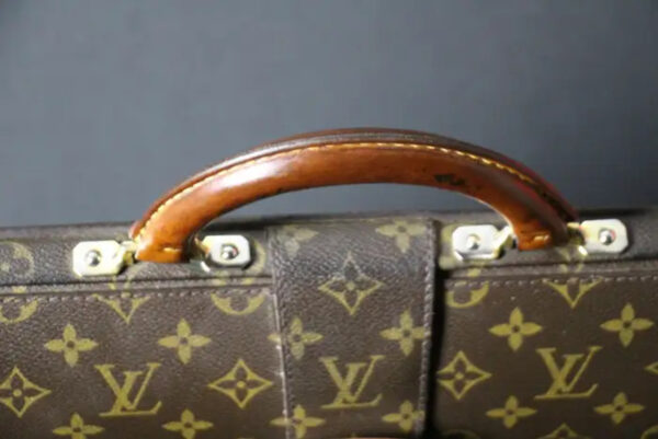 porte documents Vuitton