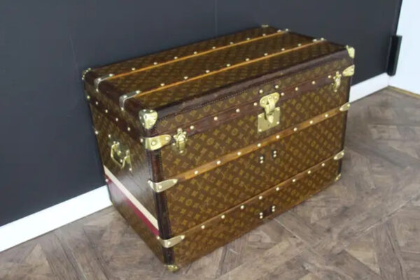 Malle Louis Vuitton ancienne en toile