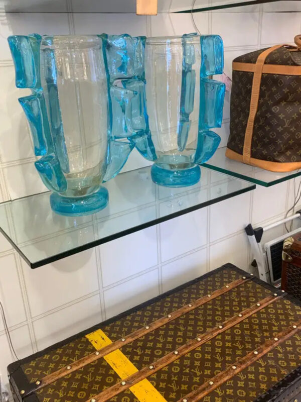 vases en verre bleu turquoise