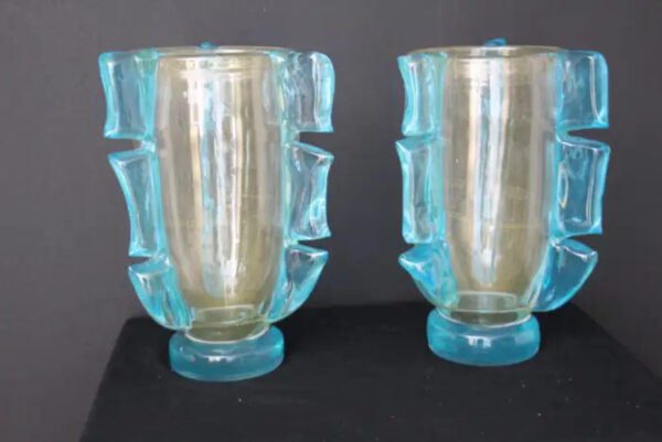 vases en verre bleu turquoise