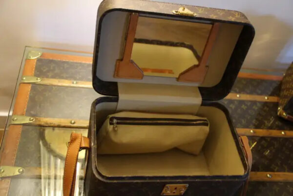 Vanity Case Louis Vuitton d'occasion