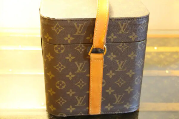 Vanity Case Louis Vuitton d'occasion