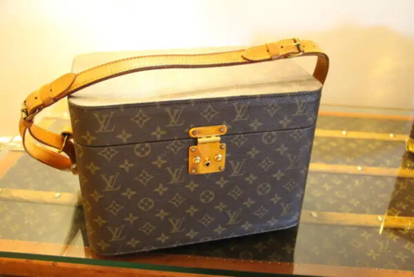 Vanity Case Louis Vuitton d'occasion