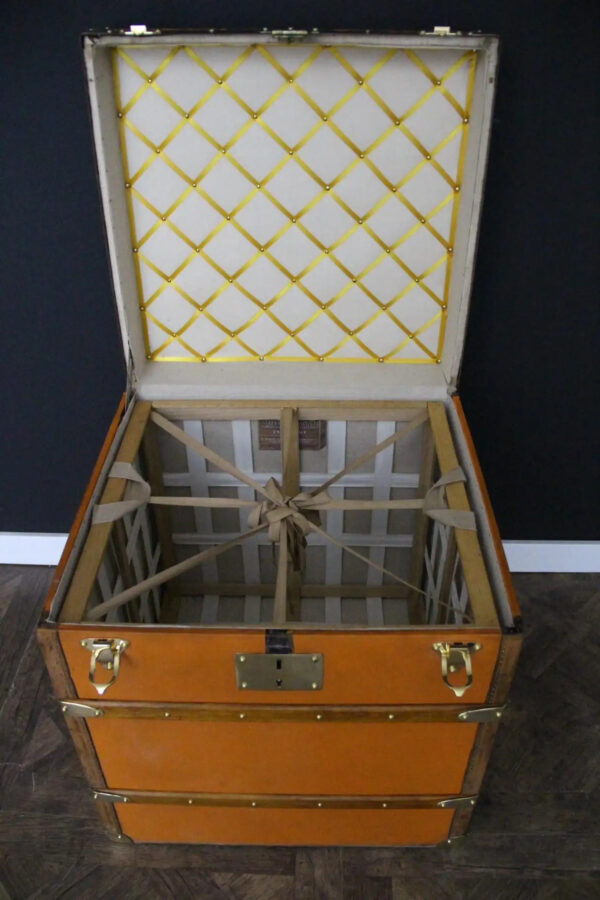 rare Malle Moynat à Chapeaux