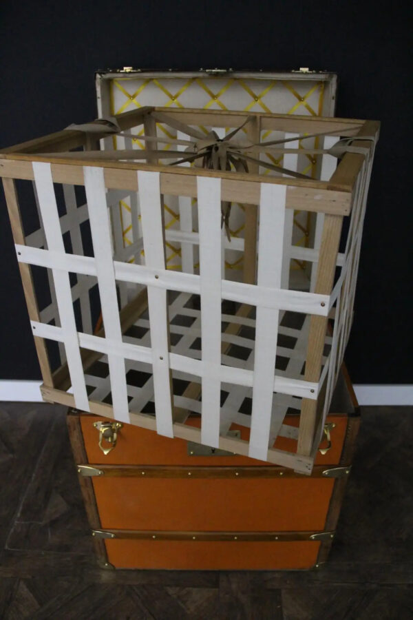 rare Malle Moynat à Chapeaux